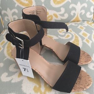 Cork block sandals